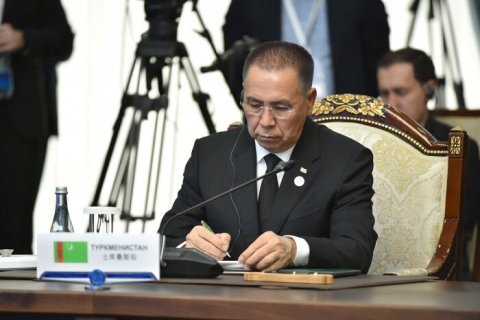 Президент Туркменистана поручил укреплять устойчивый рост экономики
