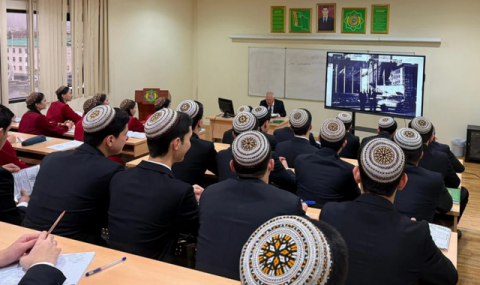 В ИМО МИД Туркменистана рассмотрели роль нейтралитета в международных отношениях