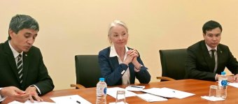 Французский дипломат посетила Институт международных отношений МИД Туркменистана