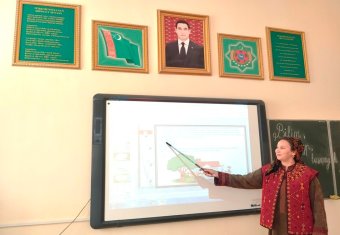 В Гызыларбатском этрапе прошёл конкурс среди учителей английского языка