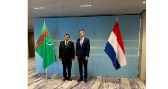 В Гааге прошли переговоры глав МИД Туркменистана и Нидерландов
