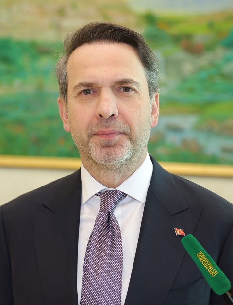 Президент Туркменистана обсудил перспективы сотрудничества с министром энергетики Турции 