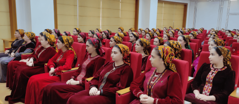 В Туркменистане обсудили роль женщин в развитии коммуникационной отрасли   