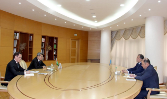 В МИД Туркменистана состоялись переговоры с послом Казахстана