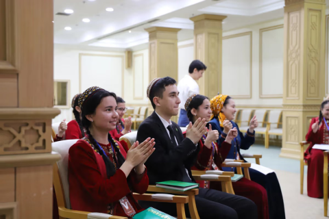 Студенты Туркменистана изучают цифровые технологии в медицине