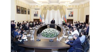 Туркменские учёные укрепляют научные связи на юбилее Академии наук Азербайджана