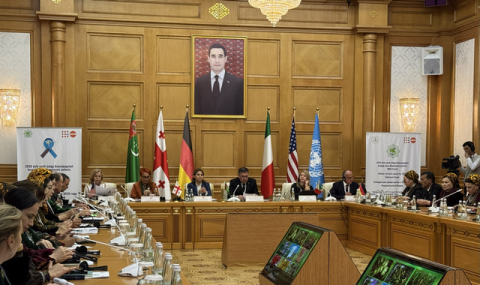 В Туркменистане обсудили скрининг и вакцинацию против ВПЧ