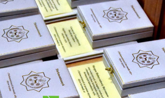 Преподаватель школы имени Хыдыра Деряева отмечена наградой за лучшие статьи