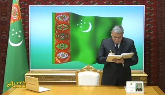 Президент Туркменистана одобрил подготовку кадров для нефтегазовой отрасли