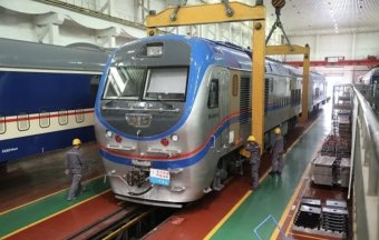 В Туркменистан поступили новые трёхсекционные грузовые тепловозы 