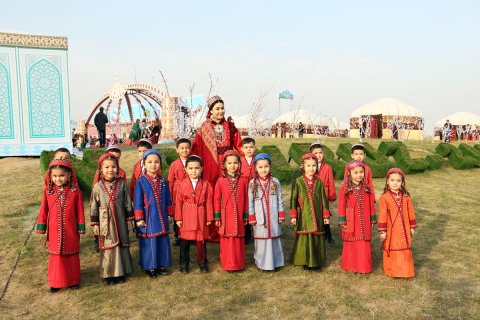 В Туркменистане проходят торжества в честь Международного дня Новруз 