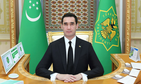 Президент Туркменистана поздравил Героя-Аркадага с получением ордена Узбекистана