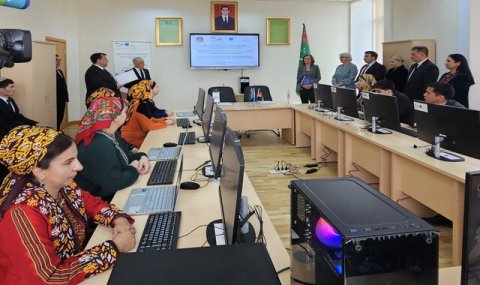 В Туркменистане начал работать Информационно-аналитический центр
