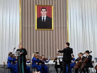 В туркменской консерватории отметили юбилей Иоганна Себастьяна Баха