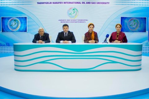 В Ашхабаде прошёл круглый стол по сотрудничеству Туркменистана и Китая
