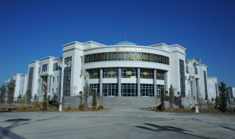 Во всех велаятах Туркменистана планируют построить по 10 поликлиник