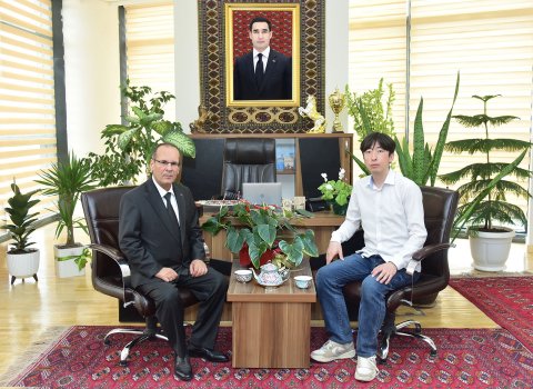 Корреспондент агентства Yonhap поделился впечатлениями о Туркменистане