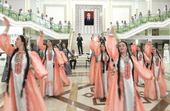 В Ызганте прошла конференция в честь Дня Конституции и Государственного флага Туркменистана