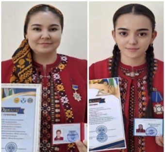 Туркменские студентки завоевали награды на международных конкурсах в Астане