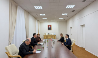 В Меджлисе Туркменистана прошла встреча с Омбудсменом Грузии