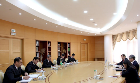 Глава МИД Туркменистана встретился с представителем ЕЭК ООН