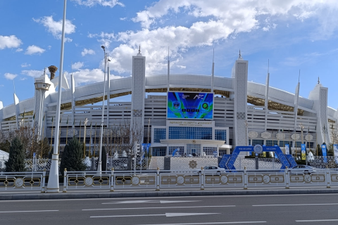 Футбол в Ашхабаде привлекает тысячи зрителей