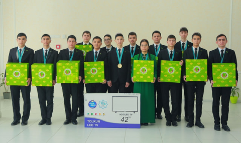 Победителей Жаутыковской олимпиады наградили в Ашхабаде