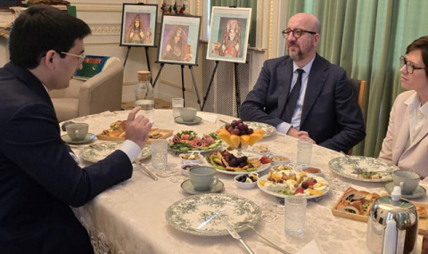 Посол Туркменистана принял Шарля Мишеля в Брюсселе