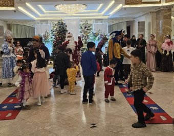 Сказочный новогодний праздник для детей работников «TÜRKMENNEBITÖNÜMLERI»