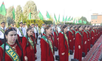 В Туркменистане начался новый учебный год