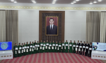 Школьники Туркменистана показали высокий уровень английского языка в олимпиаде