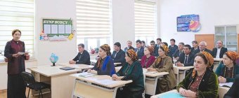 В Ахалском велаяте обсудили инновации в преподавании естественных наук