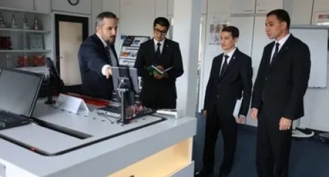 Делегация туркменского педвуза посетила Францию с рабочим визитом 