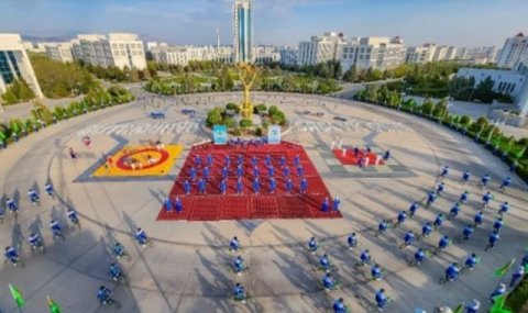 В нефтегазовом ВУЗе Туркменистана отметили Всемирный день здоровья