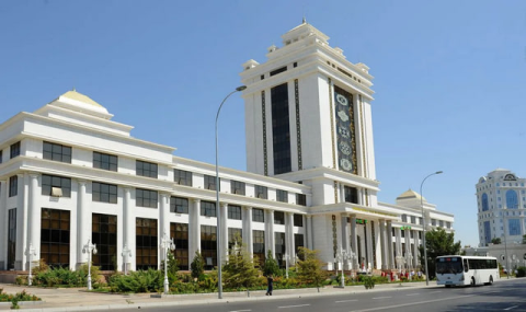 В Ашхабаде обсудили инициативы молодых лидеров