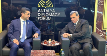 Туркменистан и Узбекистан провели переговоры на форуме в Анталье