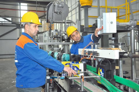 Коллектив ТКНПЗ успешно встречает 30-летие нейтралитета Туркменистана