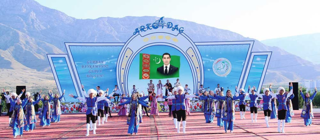 na-torgah-gtsbt-obshaya-summa-sdelok-sostavila-svyshe-7-millionov-763-tysyac-dollarov-ssha
