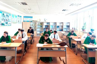 Юные поэты Балканского велаята приняли участие в творческом конкурсе  