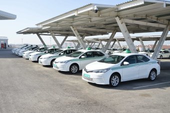 В Туркменабаде начала работу круглосуточная служба «Онлайн такси»