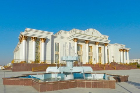 В Дашогузе готовят жизнерадостную итальянскую комедию с счастливым финалом