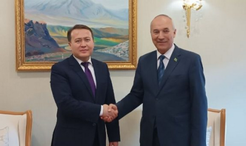 Послы Туркменистана и Узбекистана встретились в Минске