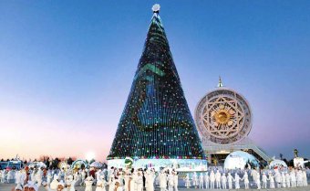   Туркменистан готовится к Новогоднему празднику