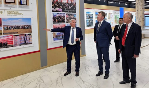 Посол Туркменистана встретился с руководством индустриального парка в Беларуси