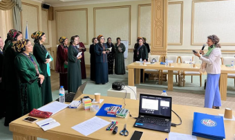 В Туркменистане запускают программу поддержки родителей