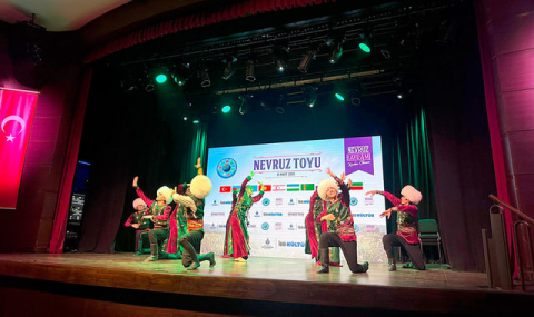 Туркменистан представил своё наследие на празднике Новруз в Стамбуле