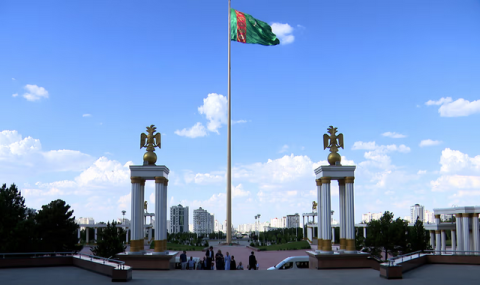 Словацкие туристы знакомятся с культурой Туркменистана