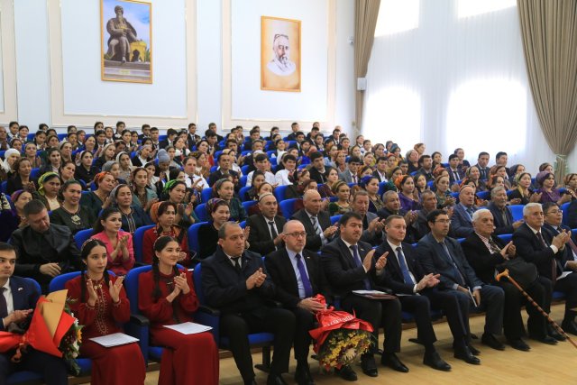 na-torgah-gtsbt-obshaya-summa-sdelok-sostavila-svyshe-7-millionov-763-tysyac-dollarov-ssha