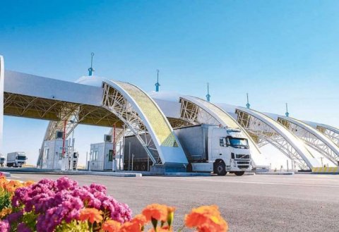 Туркменистан закрепляет лидерство в транзитной логистике между Востоком и Западом  