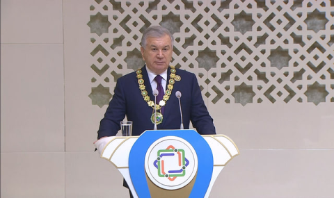 Шавкат Мирзиёев поблагодарил за орден «За вклад в развитие сотрудничества»